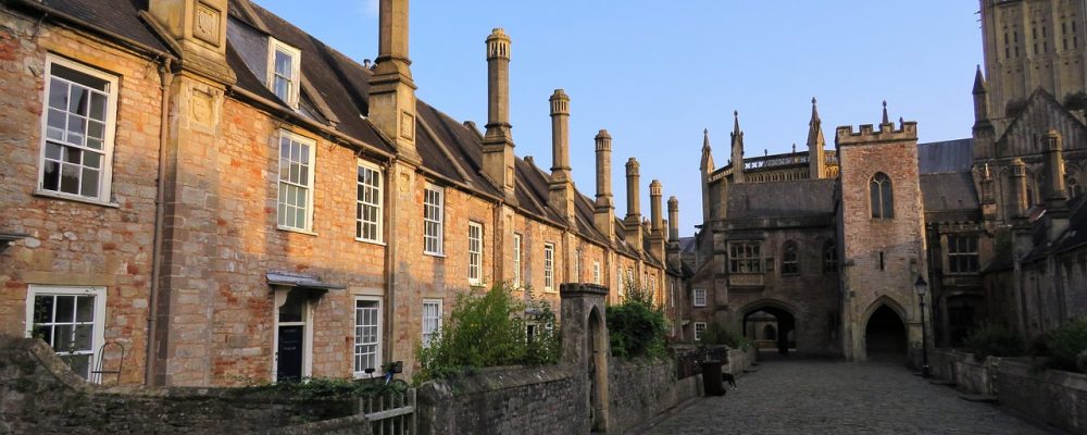 almshouses 2735649 1280